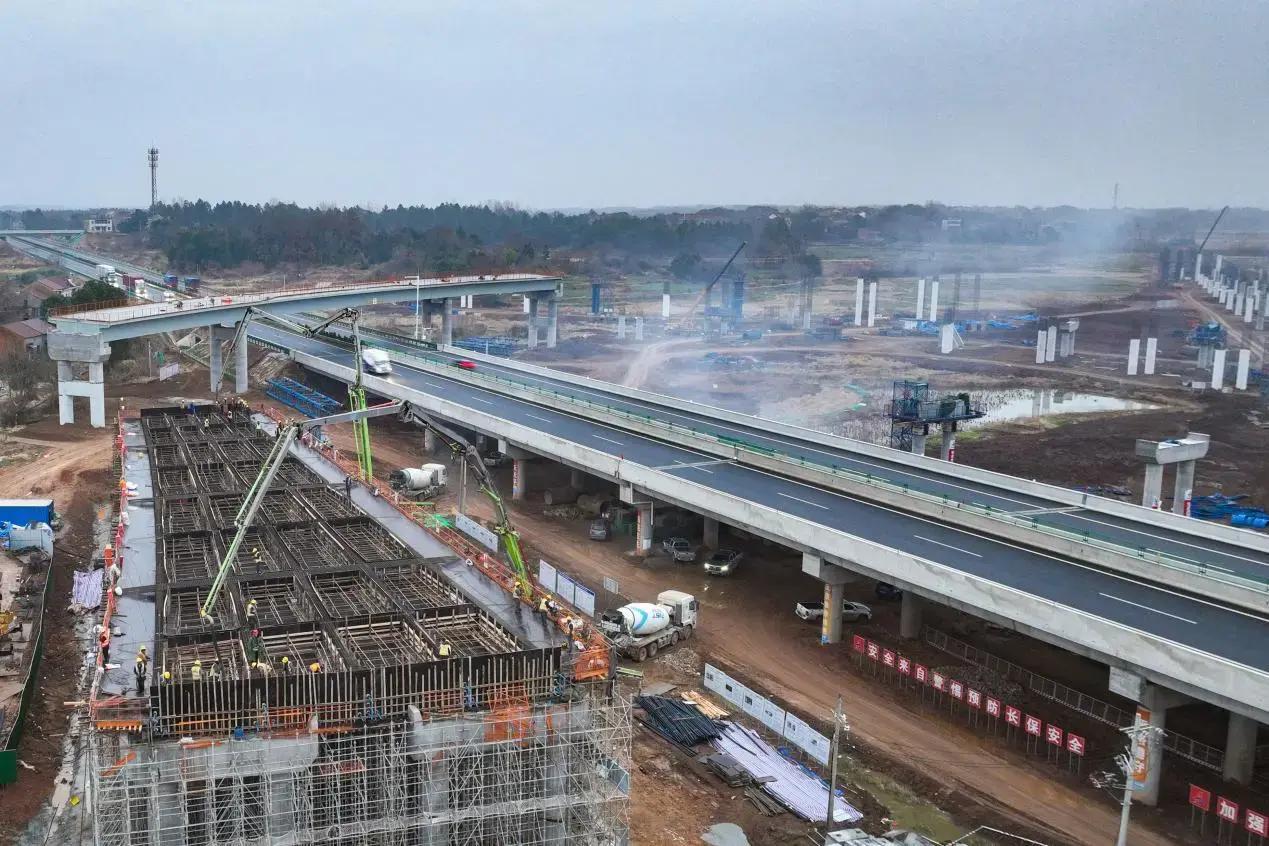 安徽高速建设_高速建设_泾青高速年内通车